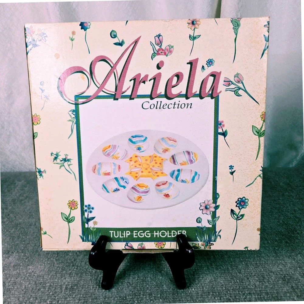World Bazaars Ariela Collection Tulip Egg Holder Easter Deviled Egg Plate